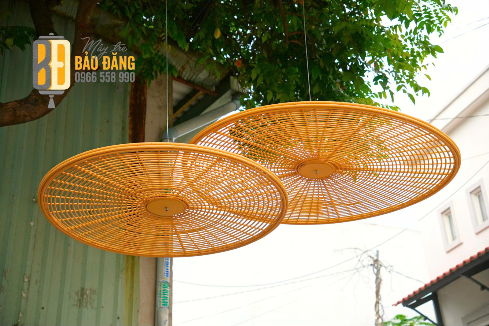 Tấm Thả Trần Đĩa Bay