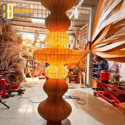 Trụ Đèn Lồng Mây Tre Kết Hợp Giấy Dó