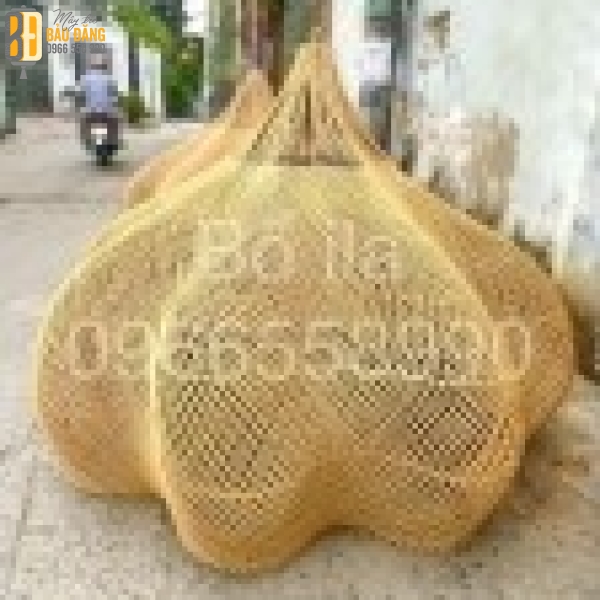 ĐÈN LỒNG MÂY TRE BÍ NGÔ