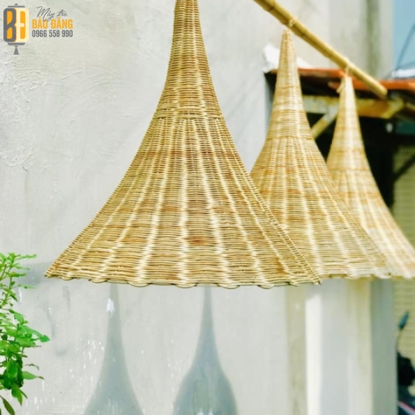 ĐÈN LỒNG MÂY TRE CHỤP NÓN