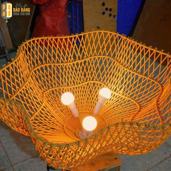 ĐÈN LỒNG MÂY TRE BÍ NGÔ