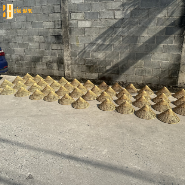 Đèn Lồng Mây Nón Lá