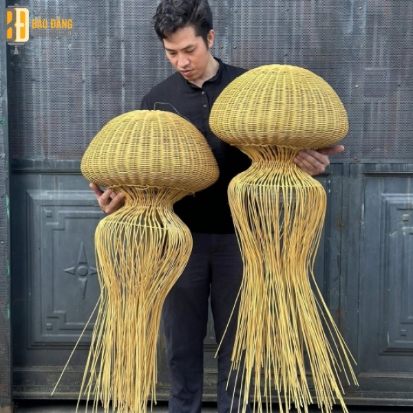 ĐÈN SỨA MÂY TRE TUA RUA