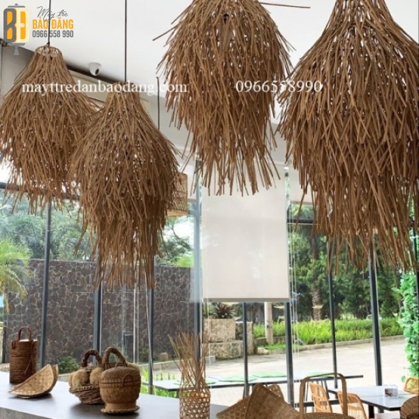 ĐÈN MÂY THẢ TUA RUA